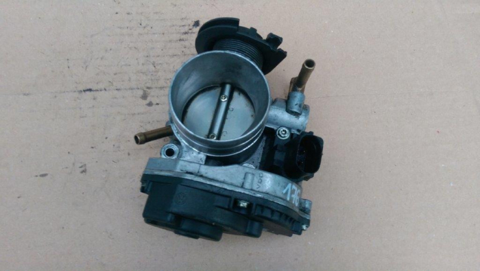 Clapeta acceleratie VW Golf 4, Octavia 1, Audi A3 8L, 1.6 benzina, 06A133066, an 1997-2007 [3]