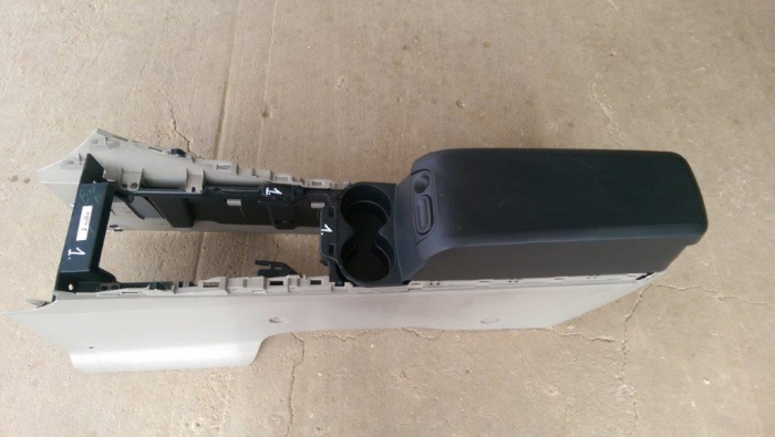 Cotiera pentru Mazda CX7 ER, cod EG2164441Z [4]