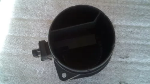 Debitmetru aer pentru Volkswagen Passat B6, motorizare 2.0 Diesel, cod 03L906461A [2]