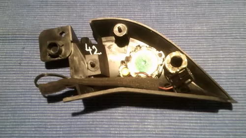 Difuzor usa fata stanga - dreapta pentru Volkswagen Golf 6, cod 1K9837973 [2]