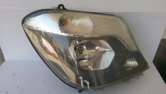 Far dreapta Mercedes Sprinter, W906, A9068202661, an 2006-2018 [2]