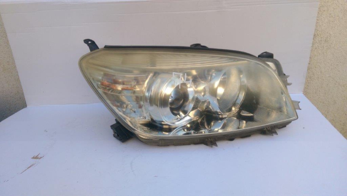 Far dreapta cu xenon Toyota Rav 4, XA30, 81130-42311, an 2006-2010 [2]