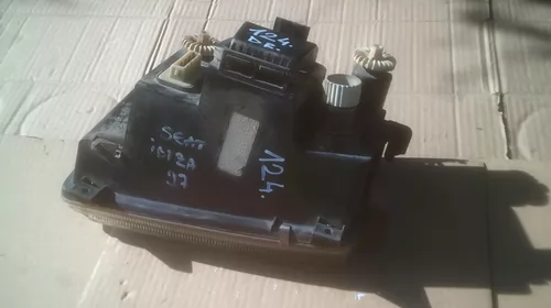 Far fata dreapta pentru Seat Ibiza 6K, cod 6K0941010A [3]
