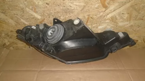 Far fata stanga pentru Peugeot 206 , cod 9640559780 [3]