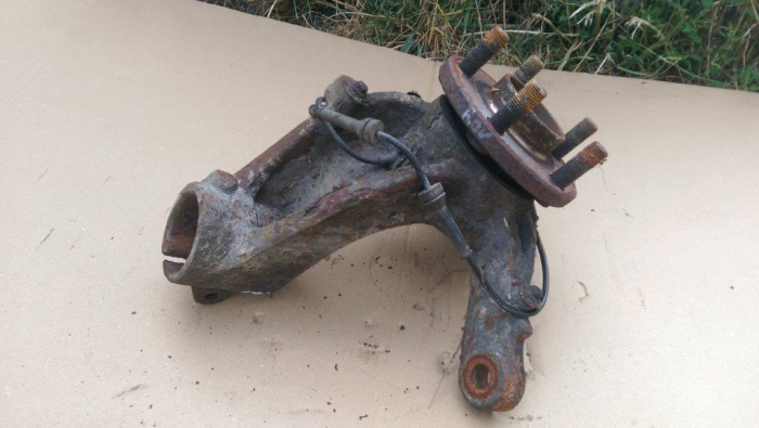 Fuzeta fata dreapta pentru Land Rover Freelander 2 [2]