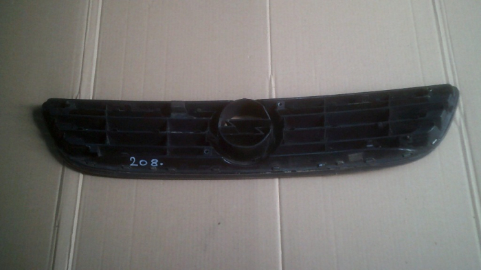 Grila centrala bara fata cu sigla Opel Zafira A, an 1999-2005 cod 90580685 [2]