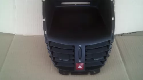Grila pentru Peugeot 207 , cod 9650068177 [1]