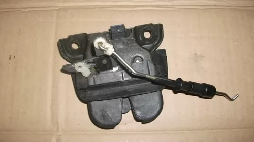 Incuietoare portbagaj pentru Audi A6C5 , cod 4B9827505E [2]