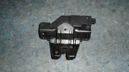 Broasca haion BMW Seria 3 E46 Z4 E85 Seria 5 E60 Seria 6 E63 Seria 1 E81 Seria 3 E90 E91 E87 cod 8196401 [2]