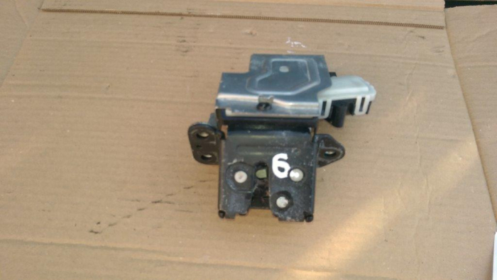 Incuietoare portbagaj pentru Mazda 3 BL, cod C6728 [1]