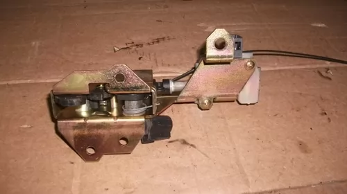 Incuietoare portbagaj pentru VOLKSWAGEN TOUAREG 7L, cod 7L0827506D [1]