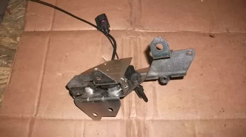 Incuietoare portbagaj pentru VOLKSWAGEN TOUAREG 7L, cod 7L0827506E [1]
