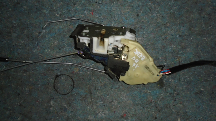 Incuietoare usa fata dreapta pentru HONDA JAZZ GD/GE an 2001-2009 [2]