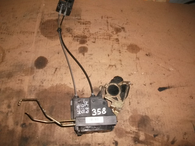 Incuietoare usa fata dreapta pentru KIA RIO JB, cod 82623-JB000 [1]