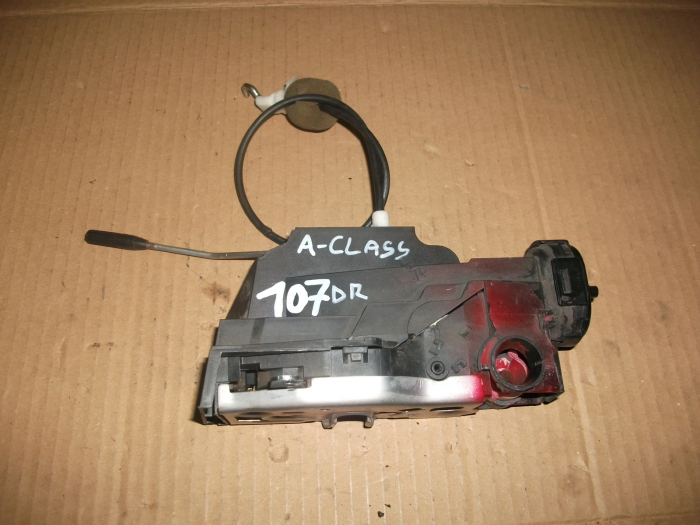 Incuietoare usa fata dreapta pentru Mercedes A-Class W168, cod A1687202035 [1]