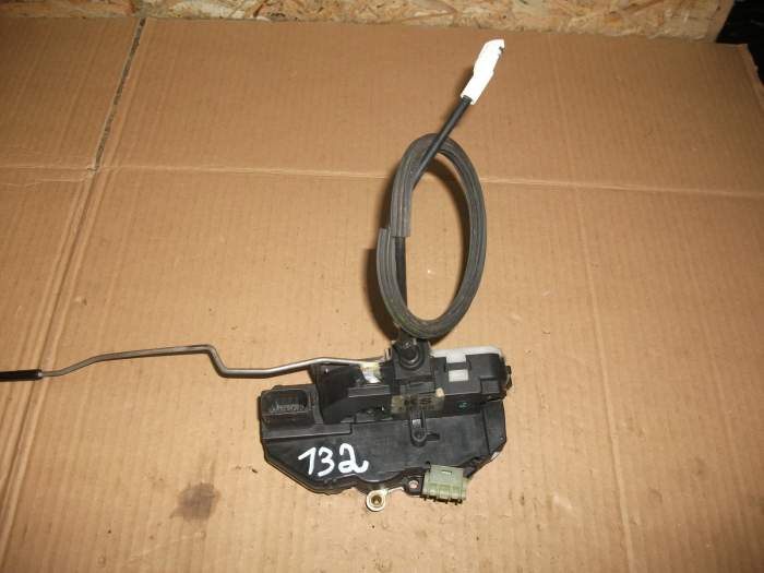 Incuietoare usa fata dreapta pentru Opel Insignia  A, cod 13503782 [1]