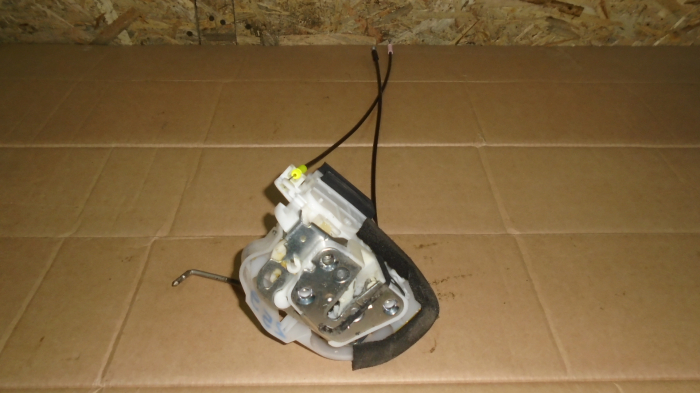 Incuietoare usa fata dreapta pentru Subaru Forester 3 [2]
