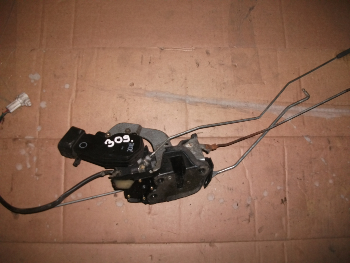 BROASCA USA DREAPTA FATA SUZUKI GRAND VITARA 1 FT 4X4 FAB. 1998 - 2005 [1]
