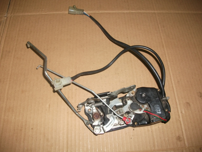 Incuietoare usa fata dreapta pentru SUZUKI VITARA 1998-2004 [2]