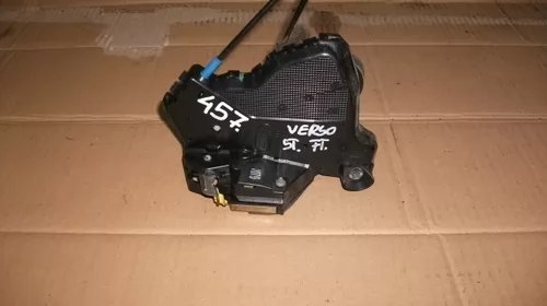 Incuietoare usa Fata Stanga pentru Toyota Corolla Verso AR10 [1]