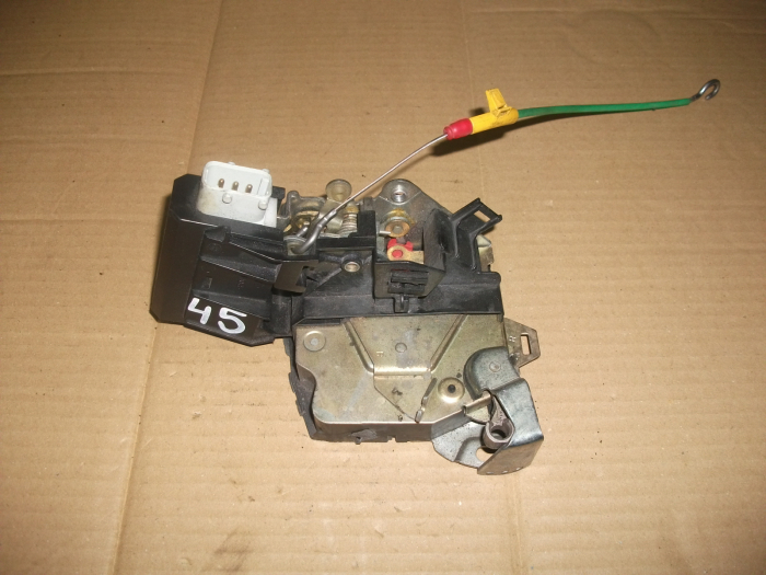 Incuietoare usa spate  dreapta pentru BMW Seria 5 , E39, cod 8352165, 8166246 [1]