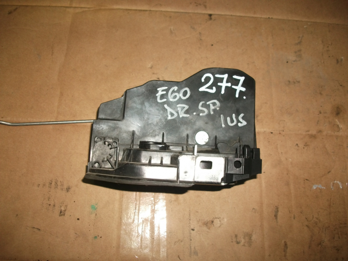 Incuietoare usa spate dreapta pentru bmw SERIA 5 E60, cod 7154630 [1]