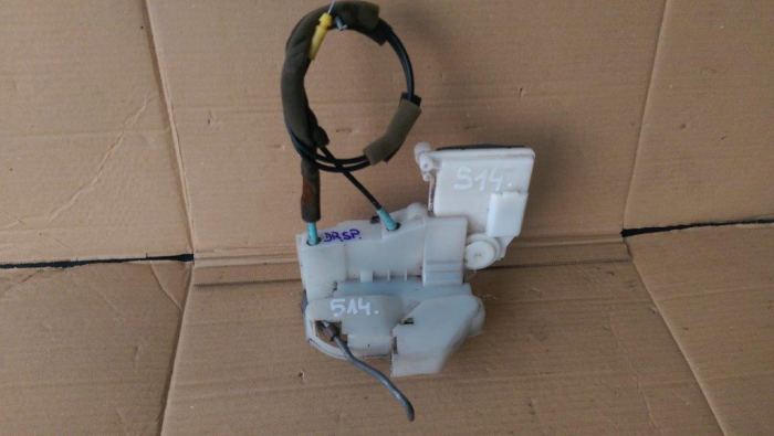 Incuietoare usa spate dreapta pentru Mazda CX7 ER [1]