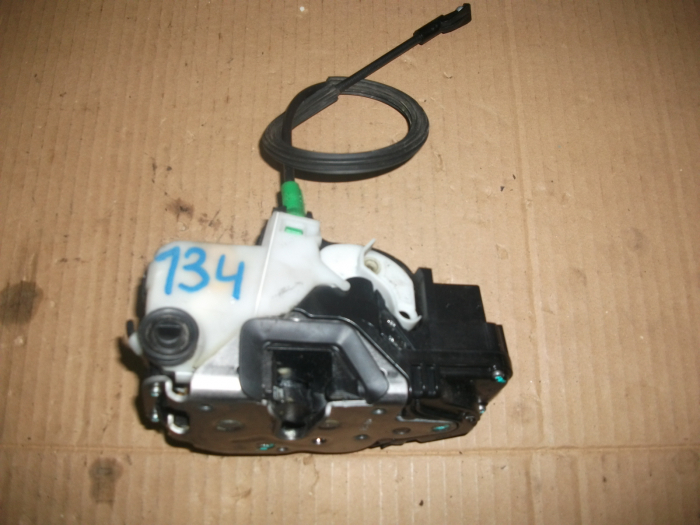 Incuietoare usa spate dreapta pentru Opel Insignia  A, cod 13503788 [1]