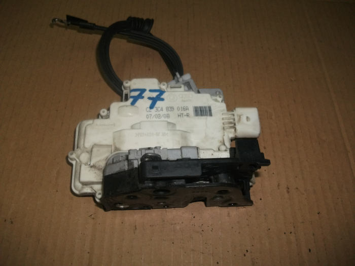 Incuietoare usa spate  dreapta pentru Volkswagen Passat B6, cod 3C4839016A [1]