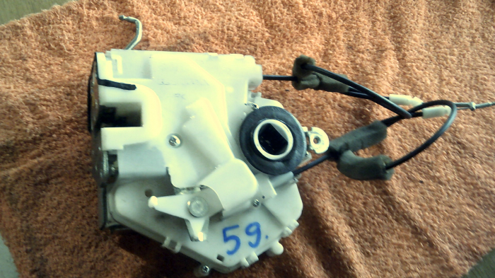 Incuietoare usa spate  Stanga pentru HONDA FR-V [1]