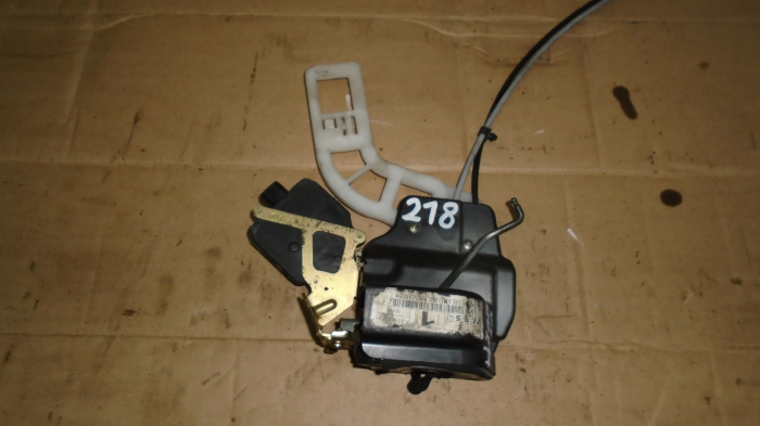 Incuietoare usa spate stanga pentru KIA SPORTAGE JE/KM, cod 82613-1F000 [1]