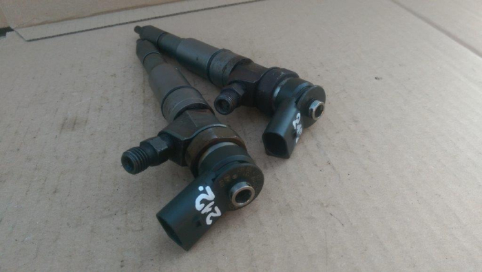 Injector BMW Seria 5 E60, Seria 3 E90, Seria 1 E81, X3 E83, 2.0 d, M47, 7793661, 0445110131, an 2004-2008 [3]
