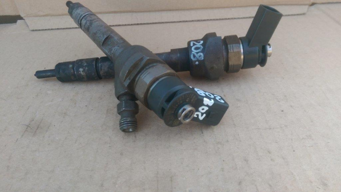 Injector BMW Seria 5 E60 E61, Seria 3 E90 E91, Seria 1 E81 E87, 2.0 d N47, 779844604, 0445110289, an 2007-2011 [3]