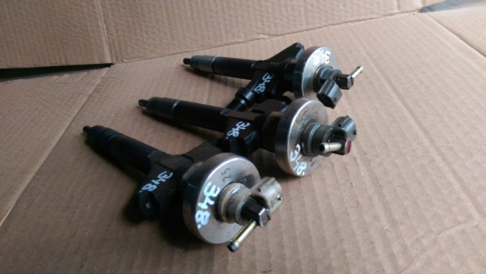 Injector pentru Mazda 6 GG, motorizare 2.0 diesel, cod 13H50A [3]