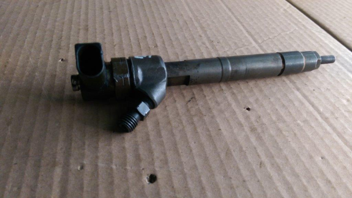 Injector pentru Mercedes Vito W639, motorizare 2.2 diesel, cod A6470700087   ,   0445110192 [3]