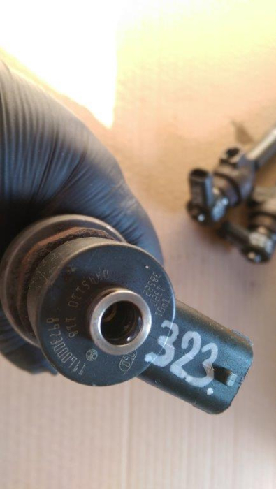 Injector Opel Astra H, motor 1.7cdti, cod 0445110118, 897300091, an 2004-2010 [4]