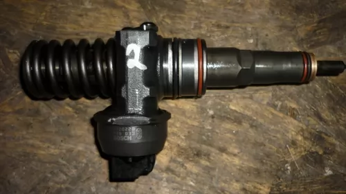 Injector pentru Volkswagen Phaeton , motorizare 5.0 diesel, cod 07Z130073H [1]