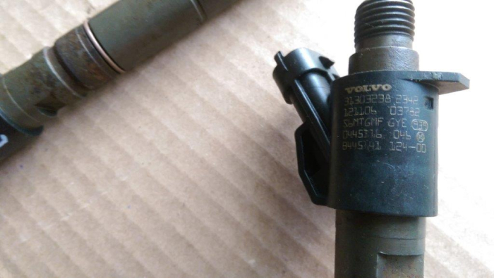 Injector Volvo XC60, V70, S80, motor 2.0 d, cod 31303238, 0445116046, an 2008-2016 [4]