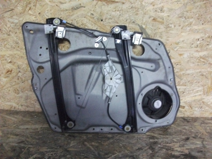 Macara geam fata dreapta pentru Mercedes B-Class W245, cod A1697203079 [2]