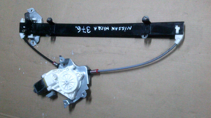 Macara geam fata dreapta pentru Nissan Micra K12, cod 0130822203 [1]