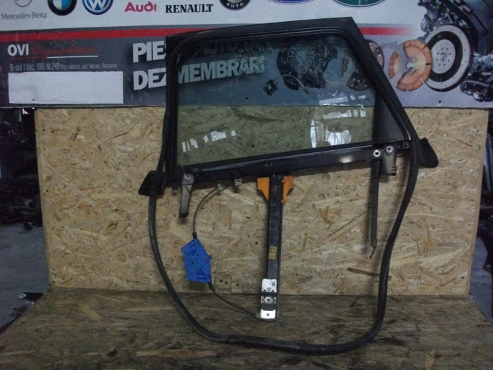 Macara geam spate dreapta pentru Audi A4 B6, break, cod 0130821766/105849-103 [2]