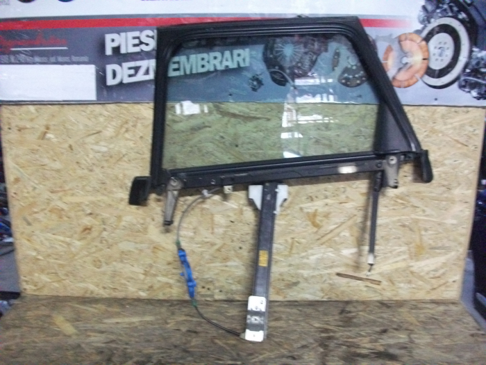 Macara geam spate dreapta pentru Audi A4 B7, break, cod 8E0839462B [2]