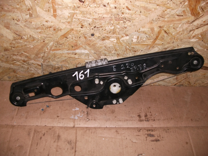 Macara geam spate dreapta pentru Mercedes E-class W211, cod A2117300246/A2118202442 [1]