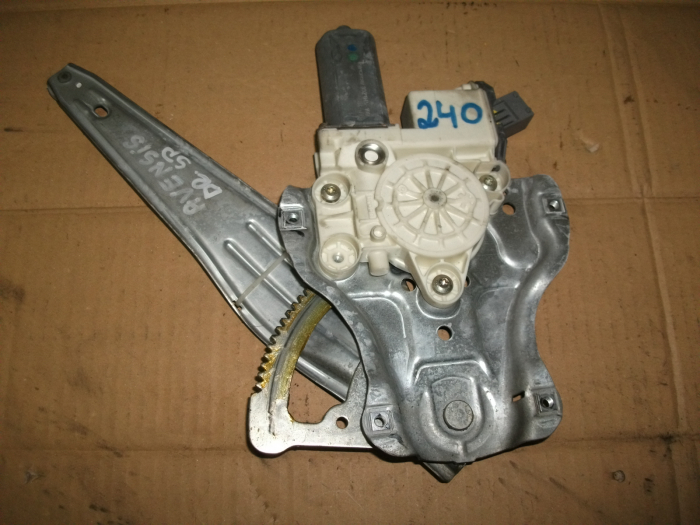 Macara geam spate dreapta pentru Toyota AVENSIS T250, cod 992045-100/0130822031 [1]