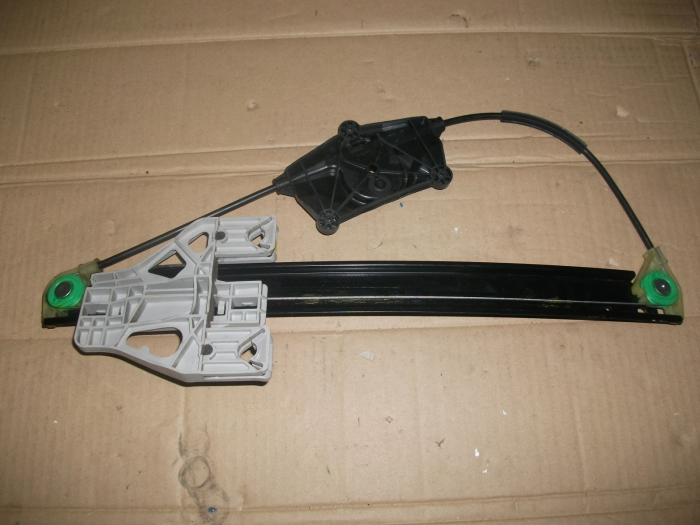 Macara geam spate stanga pentru Audi a4b8 , cod 8K0839461A [2]