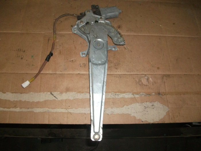 Macara geam spate stanga pentru MAZDA Premacy , cod 862100-3930 [2]