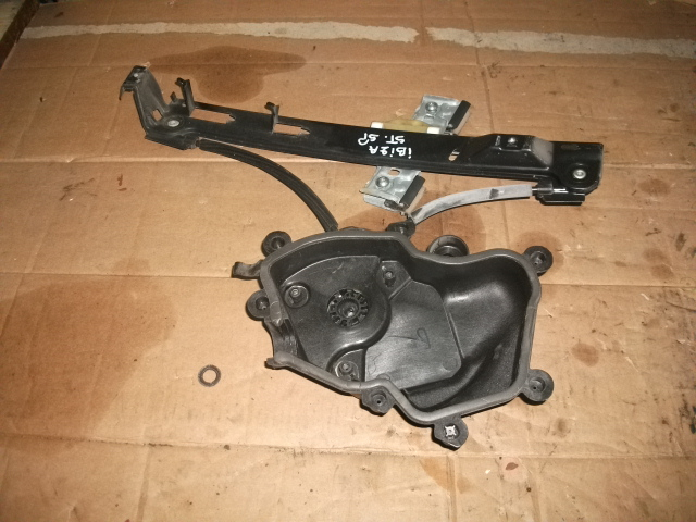 Macara geam spate stanga pentru Seat Ibiza 6j, cod 6J4839401B [2]