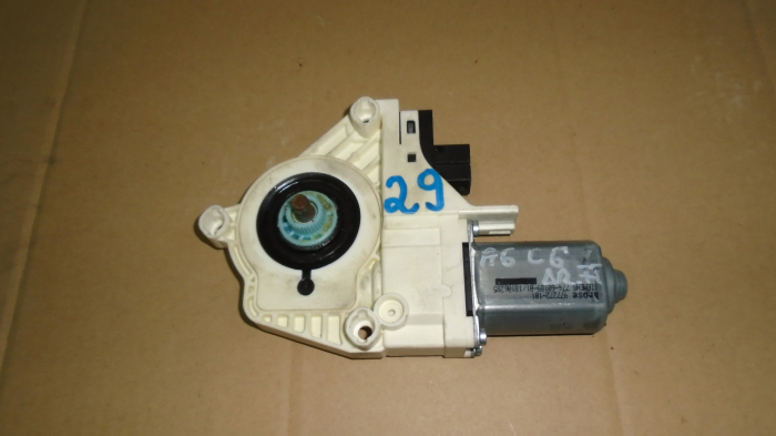Motoras macara fata dreapta pentru Audi A6C6 , cod 4F0959802D [1]