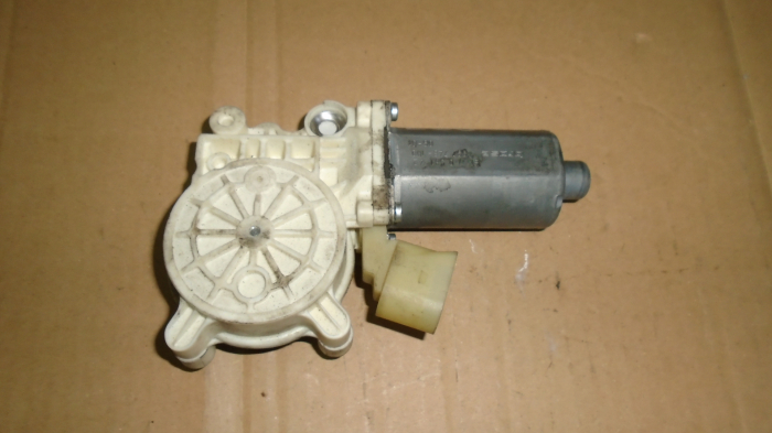 Motoras macara fata dreapta pentru BMW SERIA 5 E60, cod 6981142 [2]