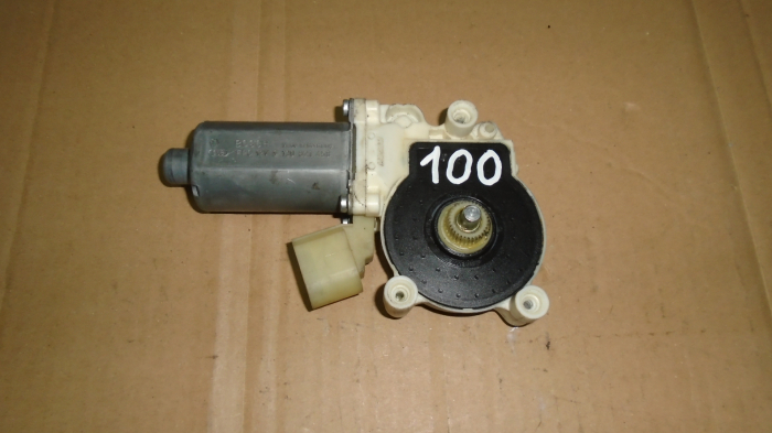 Motoras macara fata dreapta pentru BMW SERIA 5 E60, cod 6981142 [1]